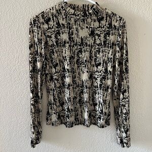 Black and White Abstract Print Women's Top
